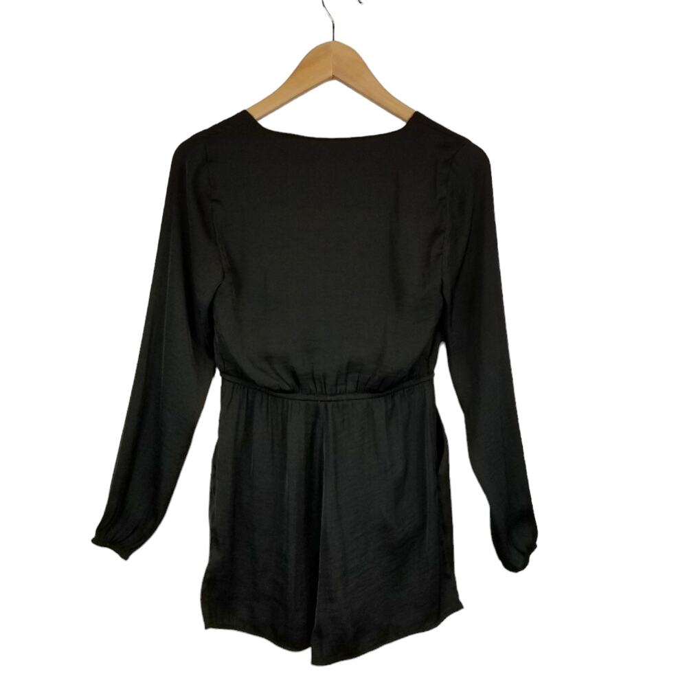 Alice & UO Alice Ritter Urban Outfitters Black Long Sleeve Satin Romper Small - Picture 5 of 8